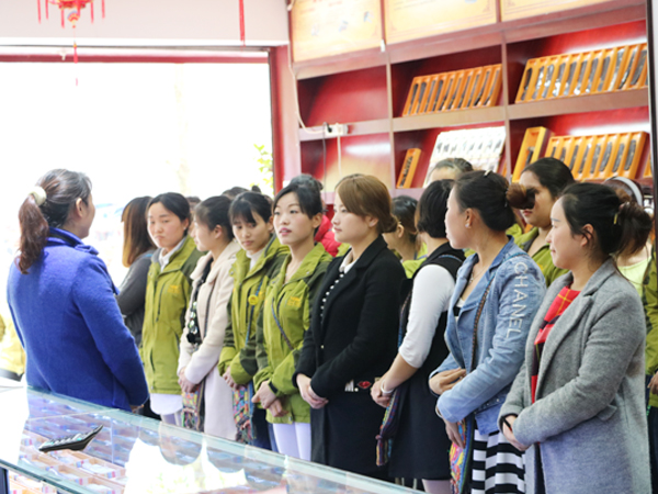 門店員工晨會(huì)