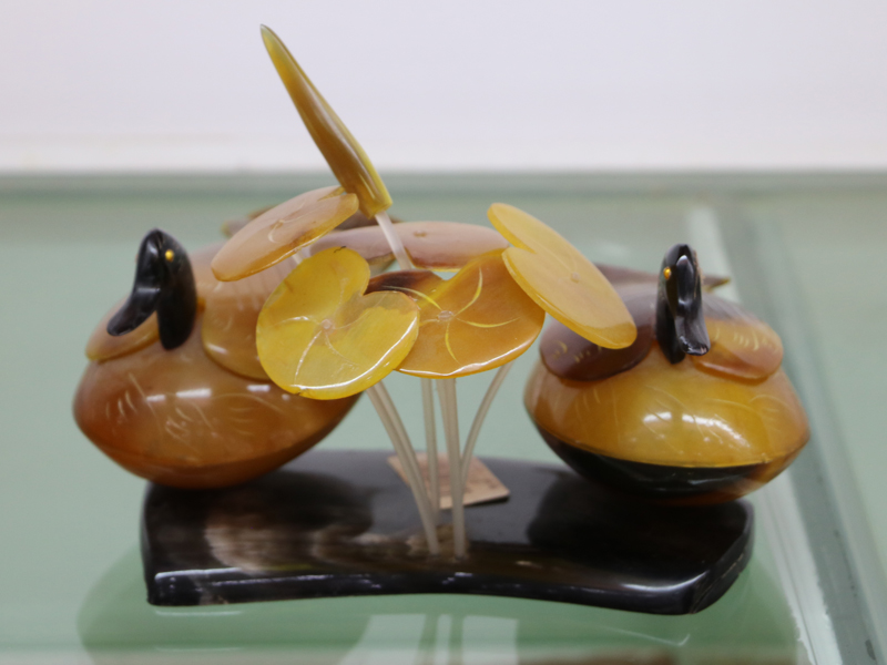牛角鴛鴦工藝品
