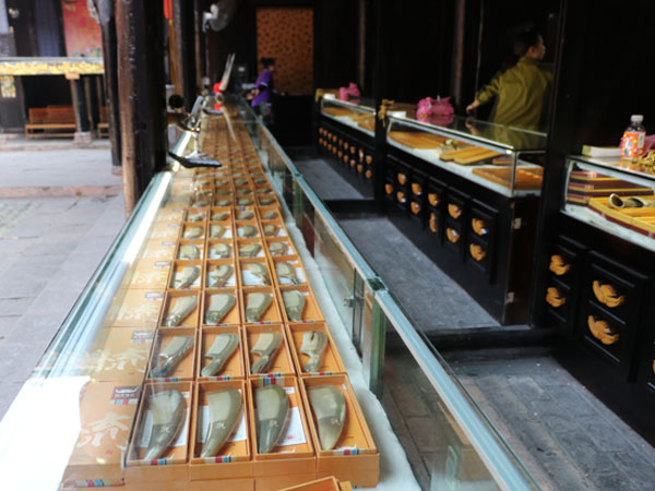 門店柜臺(tái)